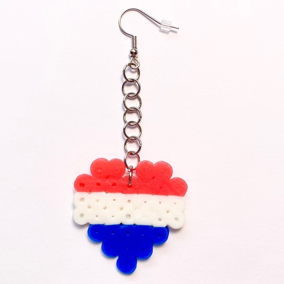 Handmade Perler Bead Red/White/Blue American Flag Heart Inspired Earrings. New - Picture 2 of 3